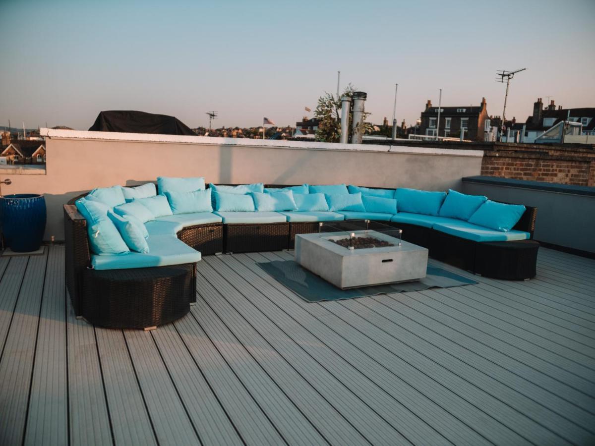 Seafarer'S View - 6 Bedroom Townhouse In Cowes, Parking & Seaviews. Cowes  Exterior foto